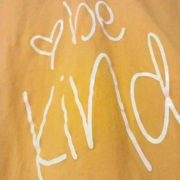 Be kind soft yellow tshirt. 💛 Size Medium. - Picture 5 of 5